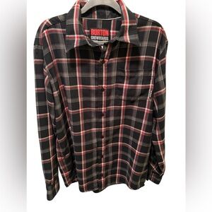 Burton Snowboards DryRide Plaid Red Black Woven Button Up Shirt Sz M Pocket Logo